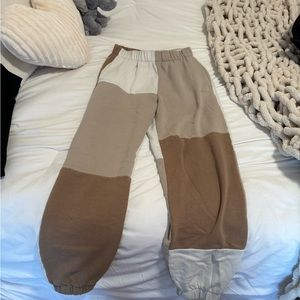 Brown pattern sweat pants